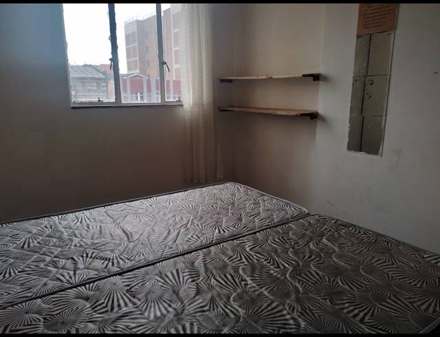 2.5 BEDROOM FLAT FOR SALE IN DURBAN CENTRAL